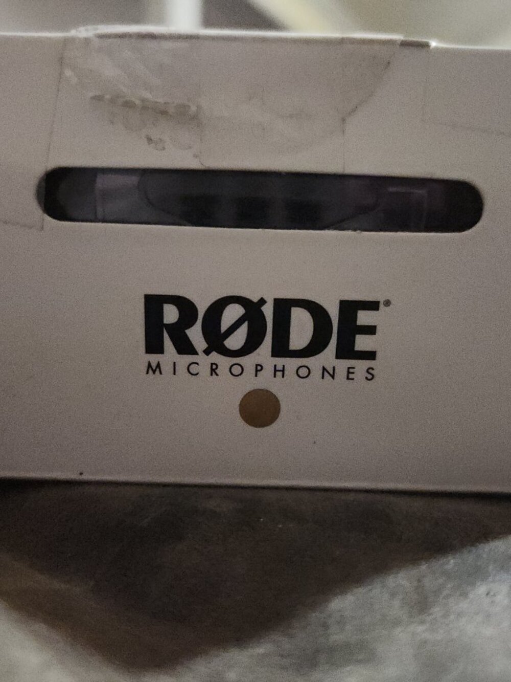 Title: RØDE VideoMicro Compact On-Camera Microphone - Picture 5 of 5